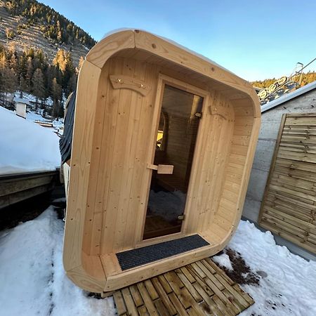 טזרו Ski Lodge Pampeago מראה חיצוני תמונה