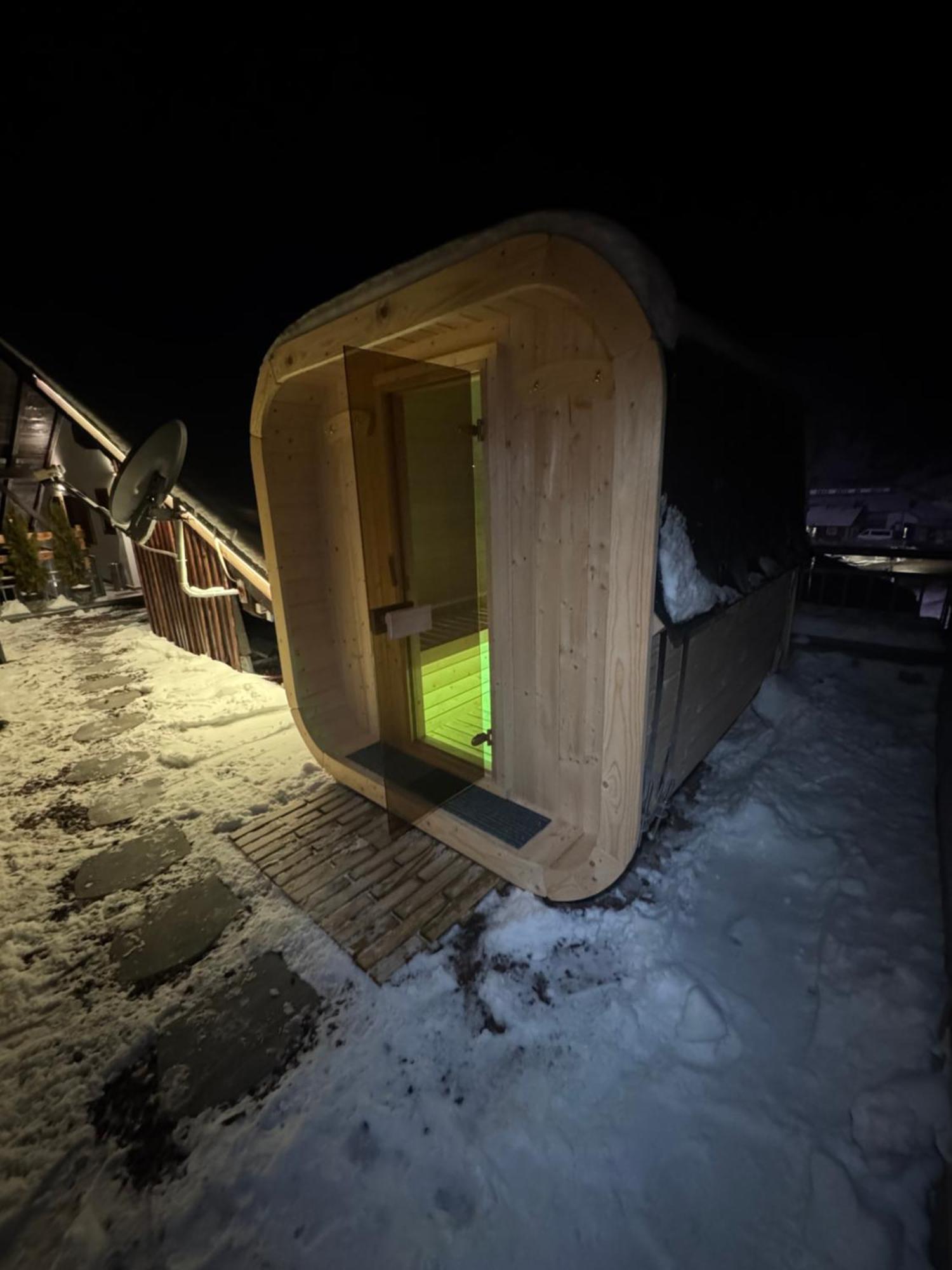 טזרו Ski Lodge Pampeago מראה חיצוני תמונה